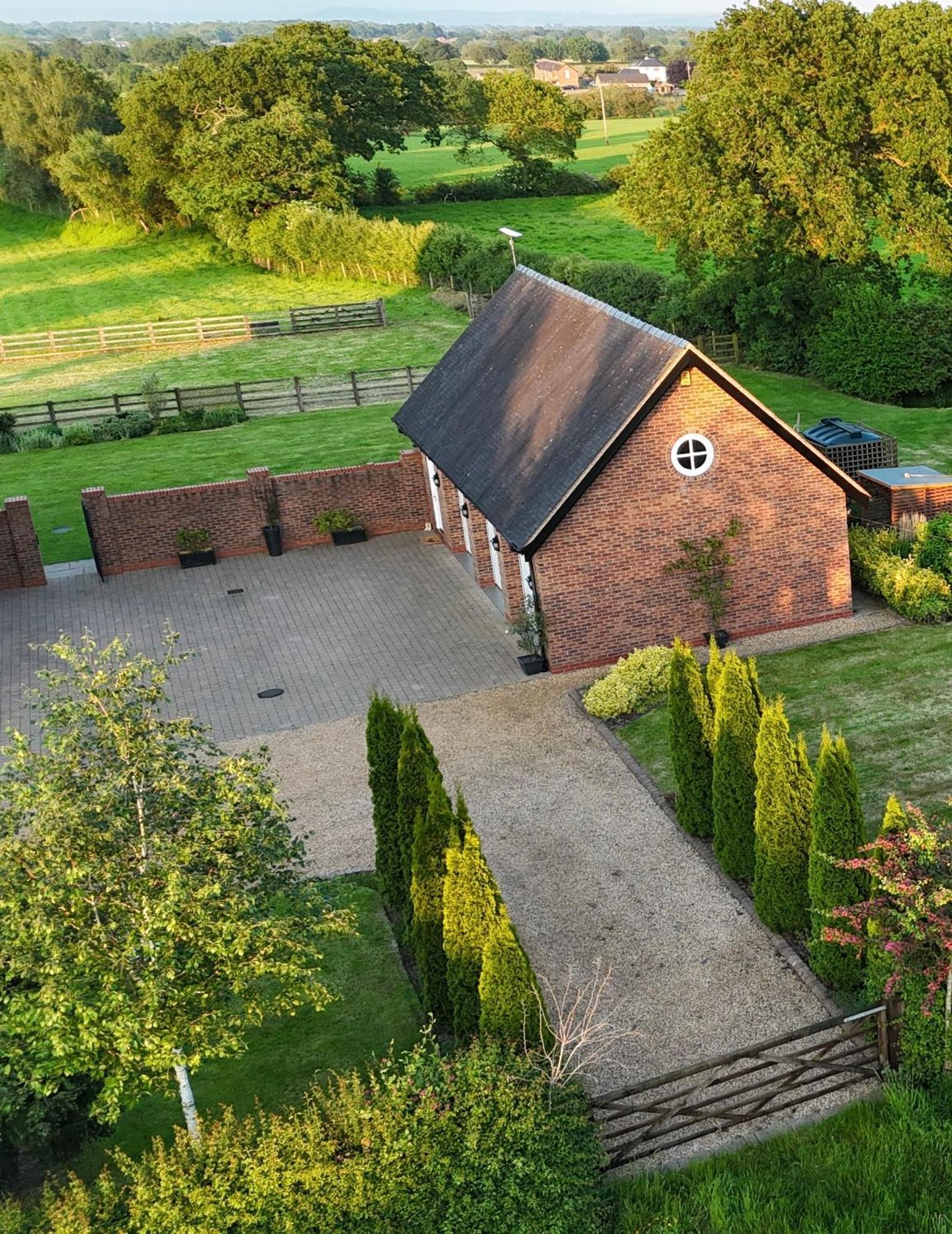 Cheshire Retreat At Within Street Farm Apartment Middlewich Exterior photo