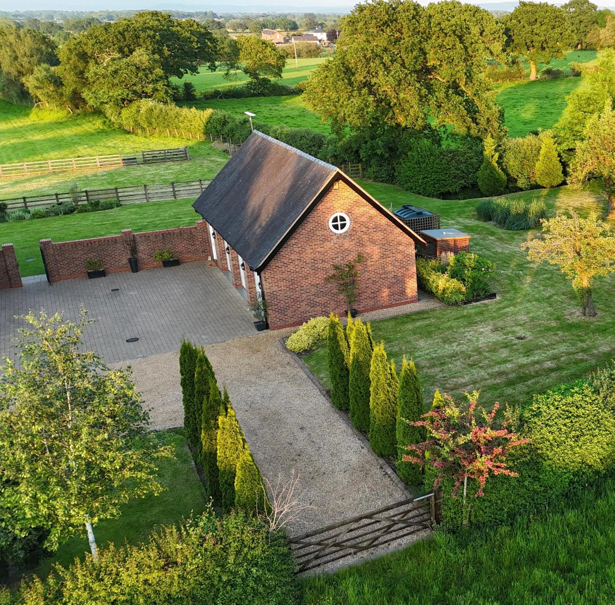Cheshire Retreat At Within Street Farm Apartment Middlewich Exterior photo